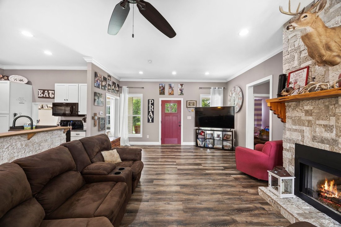 House in Mount Pleasant, Tennessee, United States 5 - 18532402