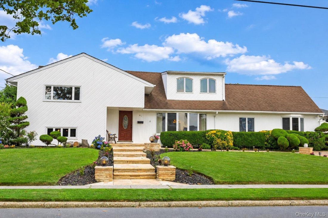 House in Massapequa Park, New York, United States 3 - 18535221