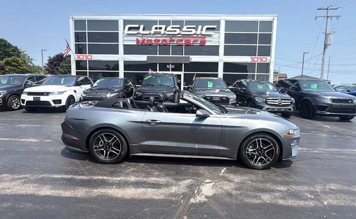 2023 Ford Mustang EcoBoost Premium Convertible 2D in Milwaukee, WI, United States 1
