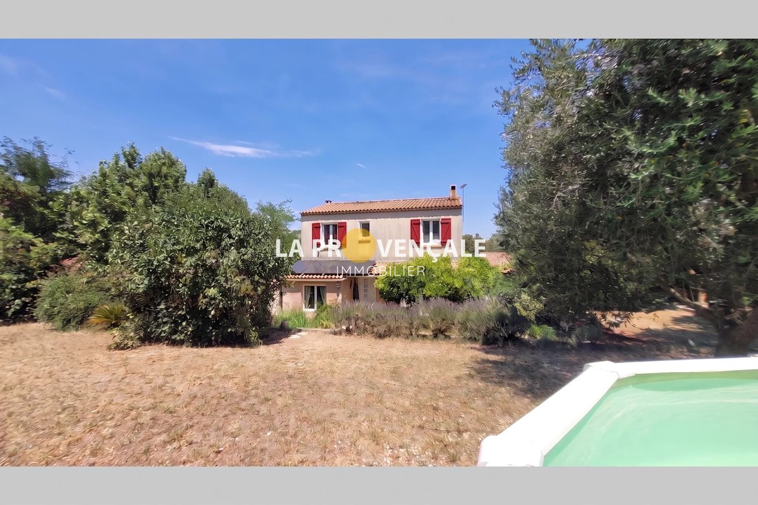 Villa in Saint-Savournin, Provence-Alpes-Côte d'Azur, France 1 - 18533144