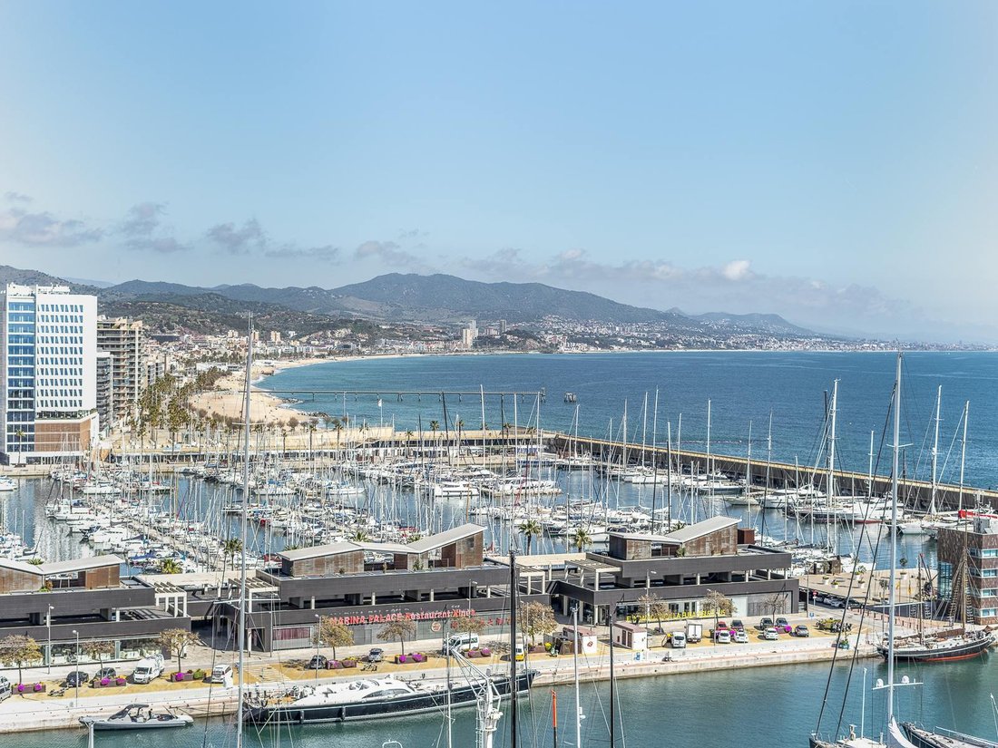 Apartment in Districte 5, Badalona, Spain 4 - 18532527