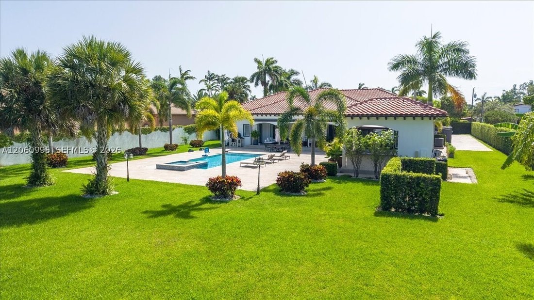 House in Miami, Florida, United States 4 - 18532356