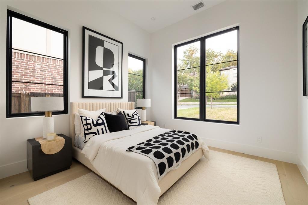 House in Dallas, Texas, United States 4 - 17866536