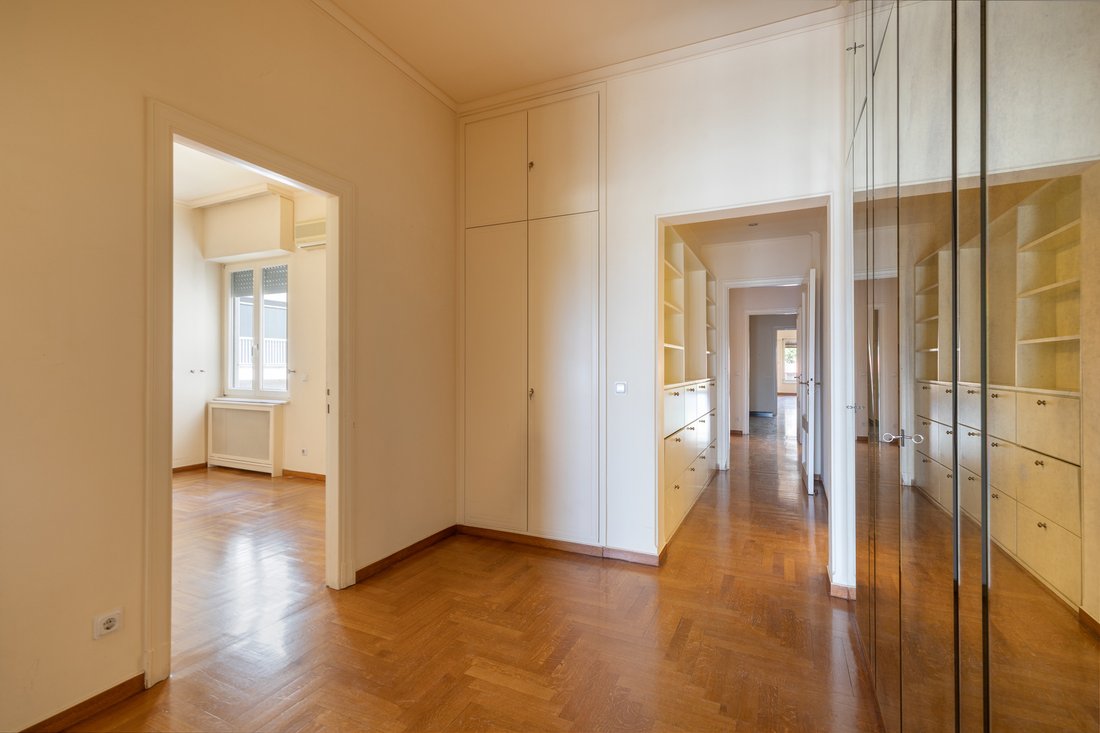 Apartment in Sunoikia Kolonakiou, 1st District of Athens, Athens 5 - 18532610