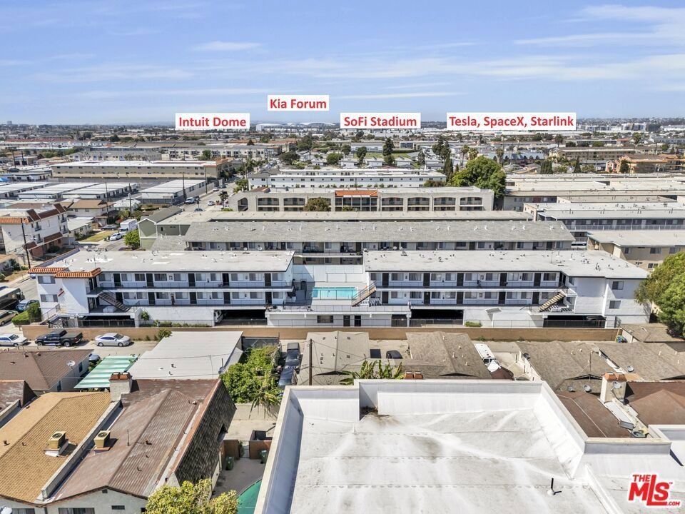 Hawthorne, California, United States 3 - 18535095