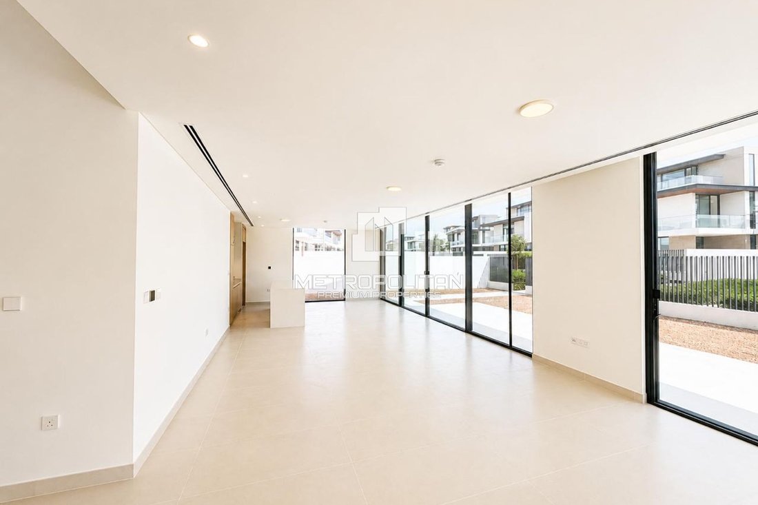Villa in Al Yufrah 1, Al Yufrah, Dubai 1 - 17753386