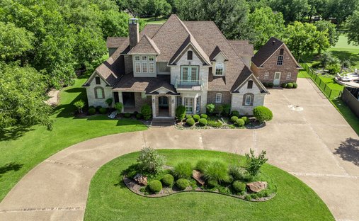 House in Granbury, Texas, United States 1