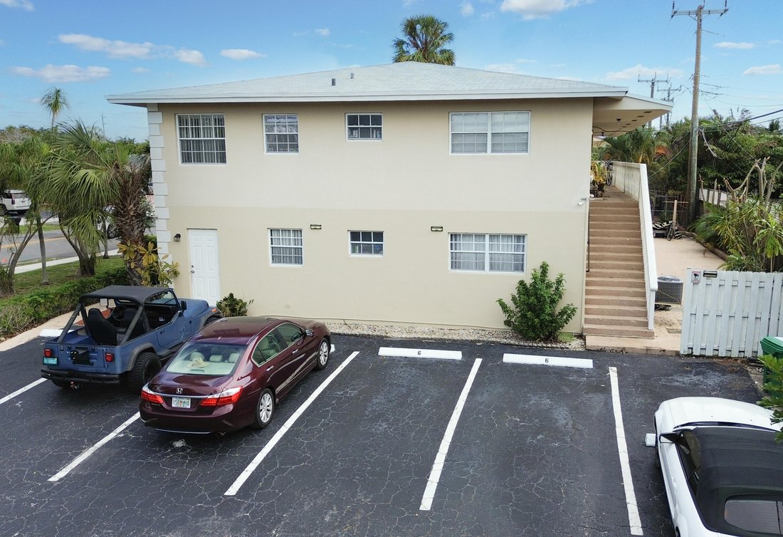 Fort Lauderdale, Florida, United States 4 - 18533028