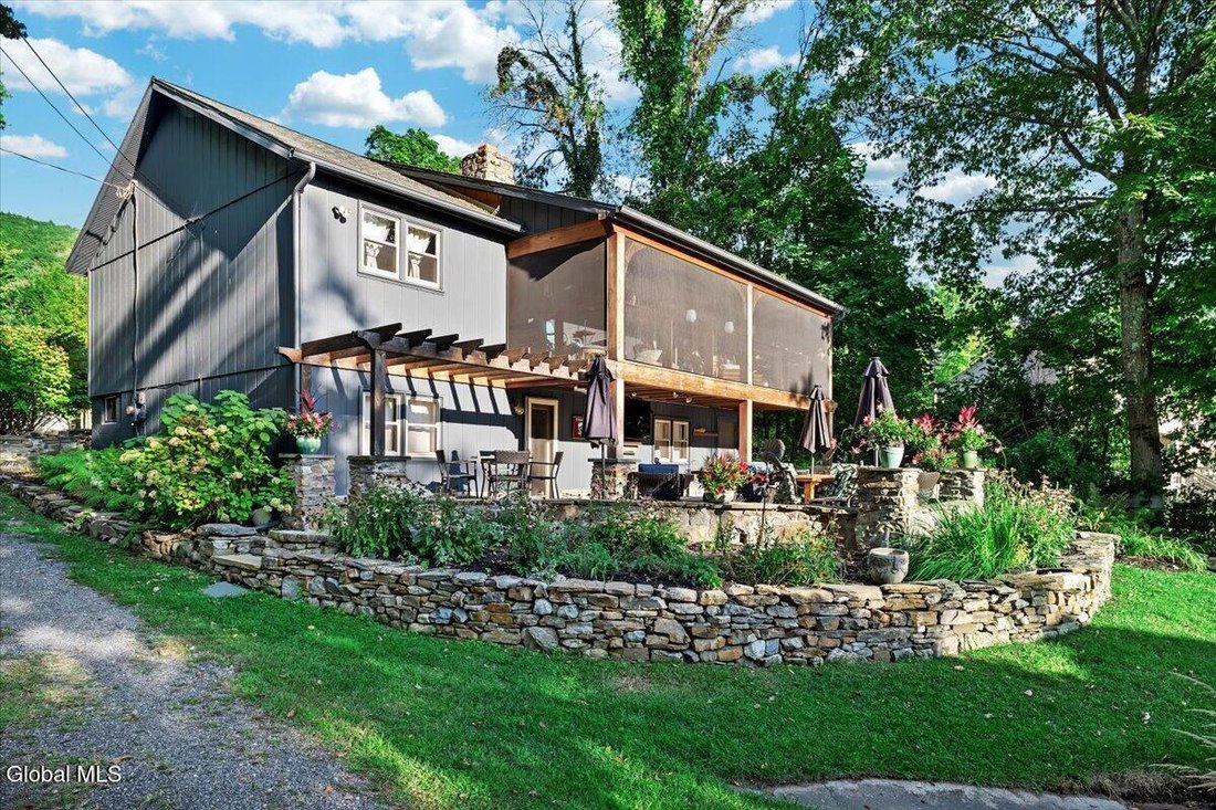 House in Queensbury, New York, United States 1 - 18534229