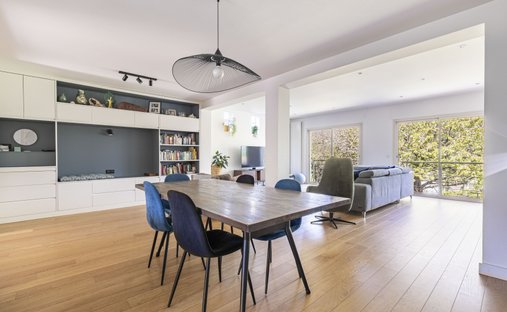 House in Forêt, Saint-Germain-en-Laye, France 1