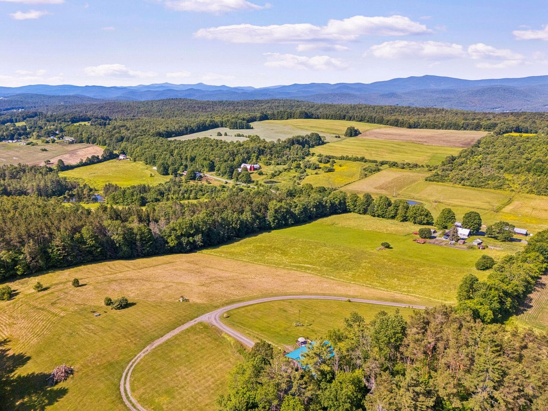 House in Randolph, Vermont, United States 4 - 18315034