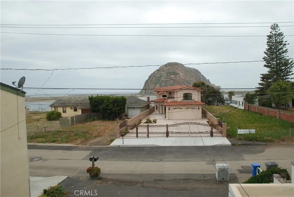 Morro Bay, California, United States 2 - 18535647