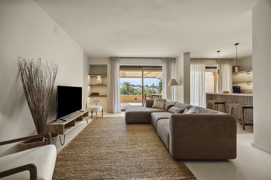 Penthouse in Estepona, Andalusia, Spain 5 - 17880833