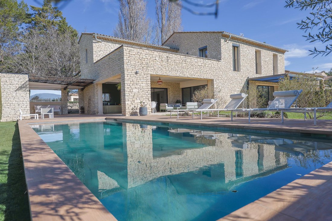House in Gordes, Switzerland 1 - 18534338