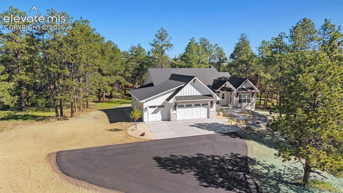 House in Colorado Springs, Colorado, United States 2 - 16675470