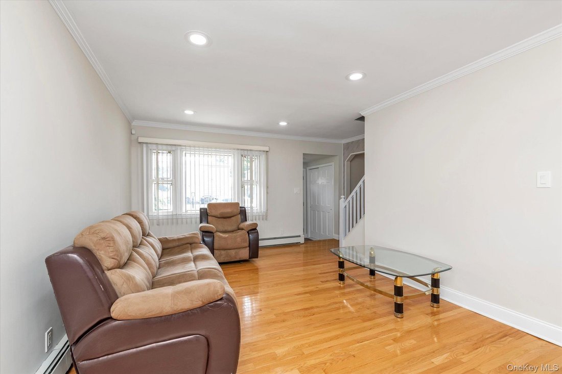 House in Woodmere, New York, United States 5 - 18532860