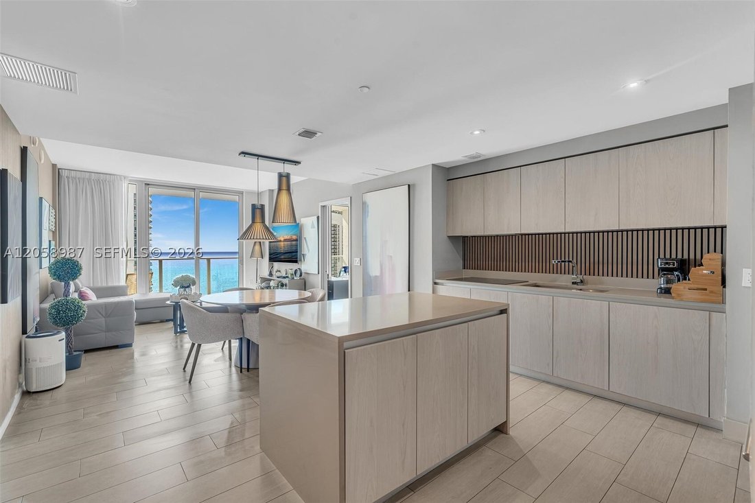 Condo in Hollywood, Florida, United States 1 - 18534751