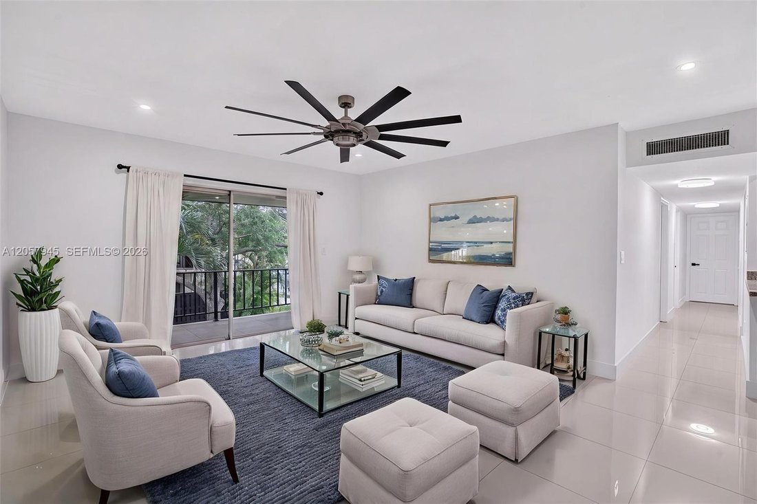 Condo in Miami, Florida, United States 3 - 18536094