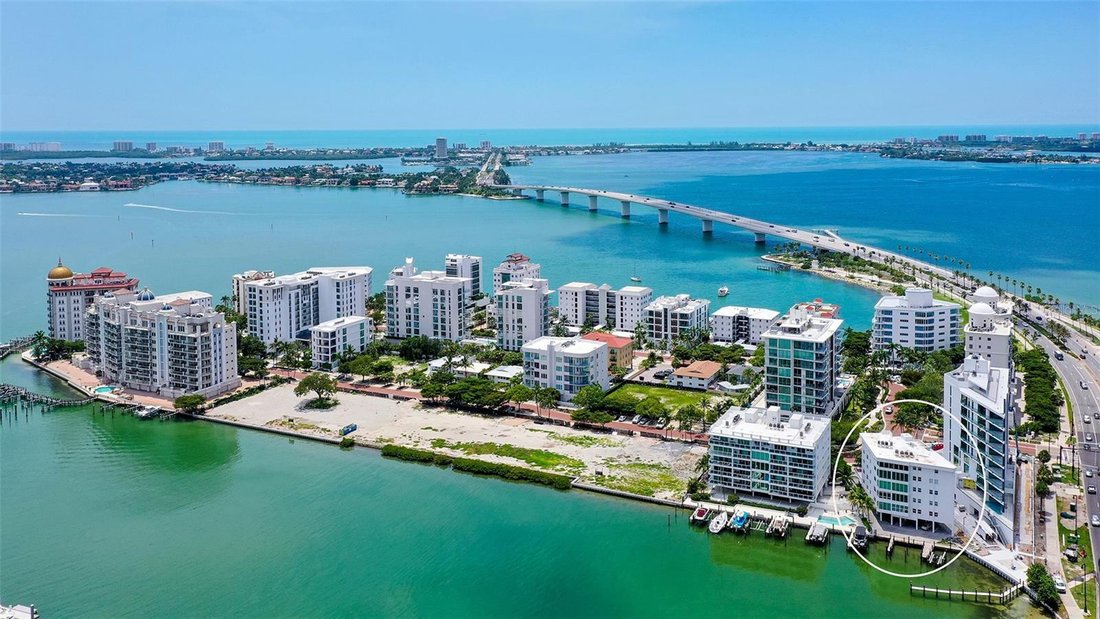 Condo in Sarasota, Florida, United States 1 - 18532601