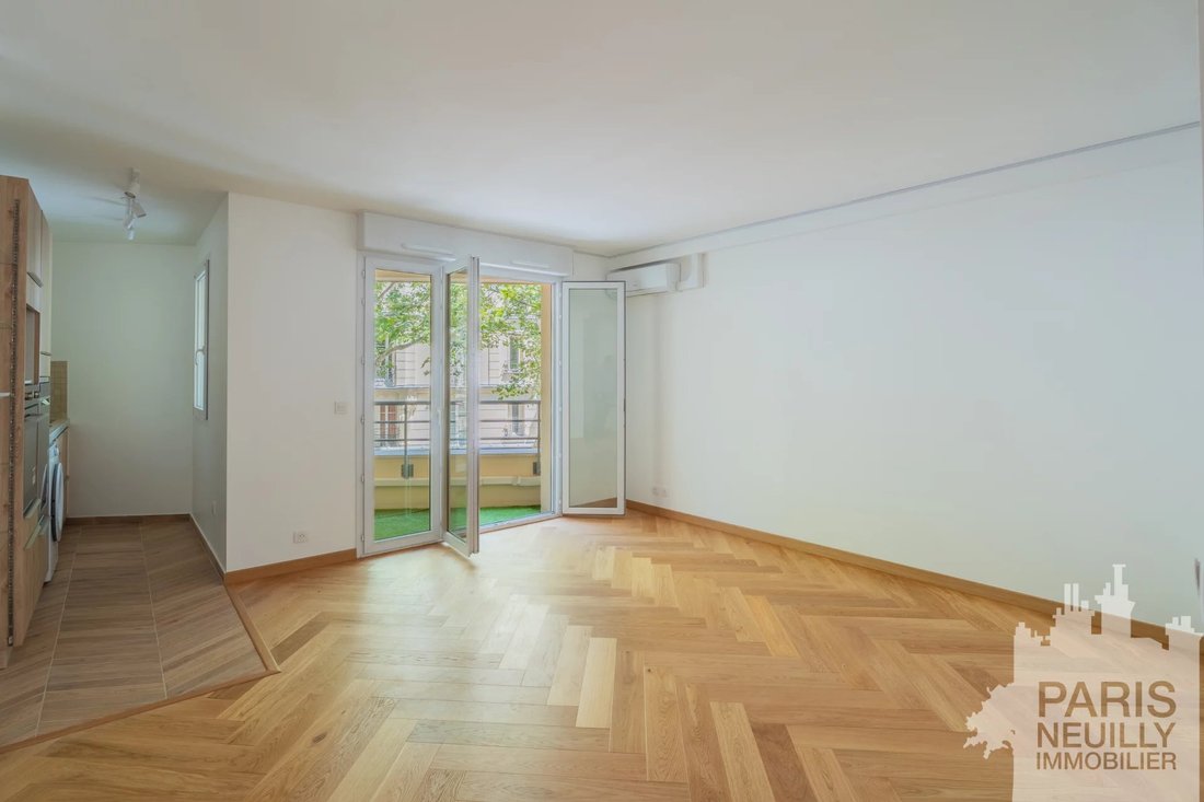 Apartment in Batignolles-Cardinet, Paris 17e Arrondissement, Paris 4 - 18533483