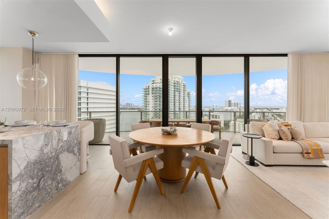 Condo in Miami Beach, Florida, United States 4 - 18536073