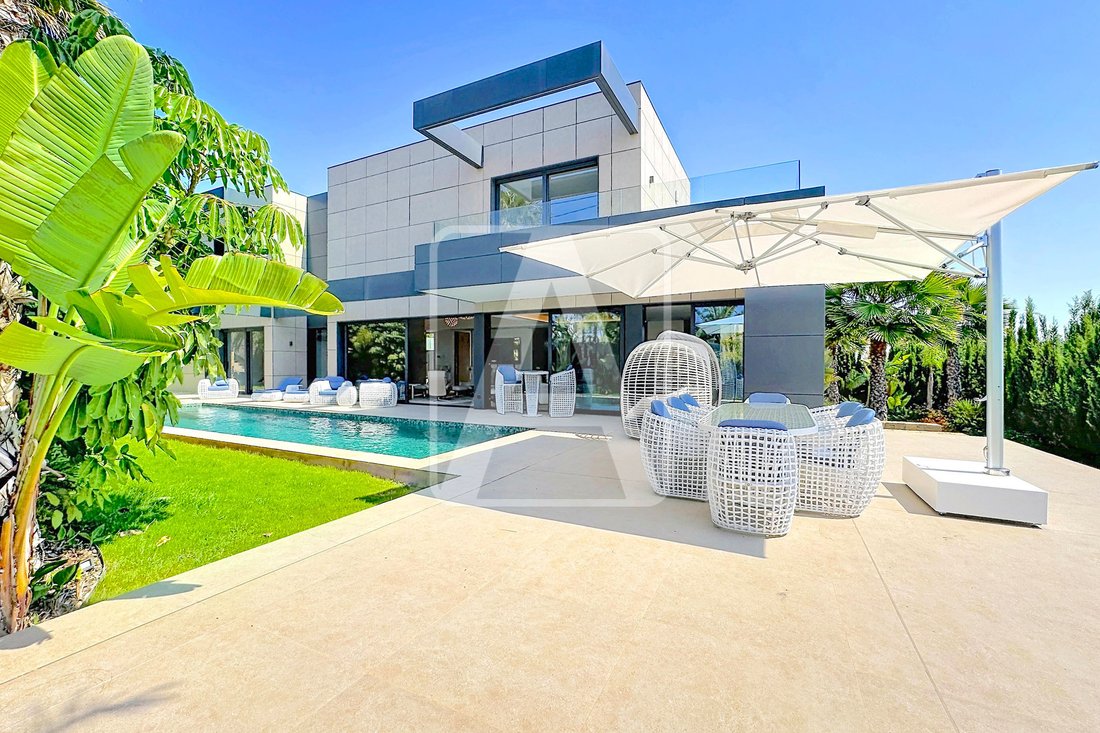 Villa in Calp / Calpe, Valencian Community, Spain 3 - 18533338