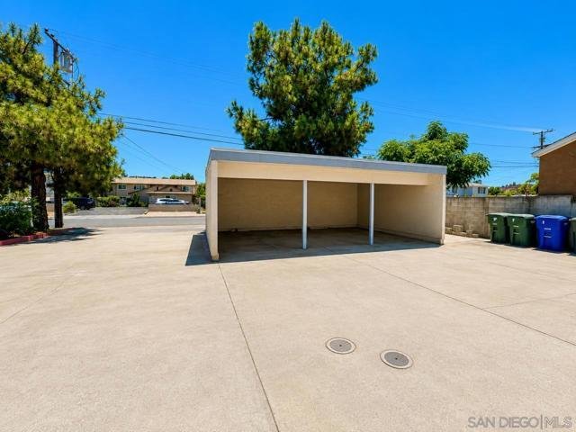 El Cajon, California, United States 5 - 18535872