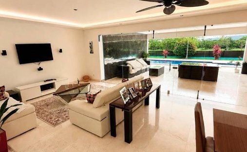 Maison à Santa Ana, San José, Costa Rica 1