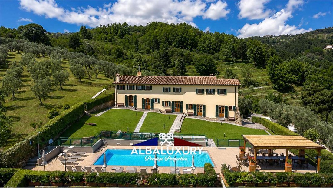 Villa in Musicians Zone, Montecatini Terme, Tuscany 1 - 15347604