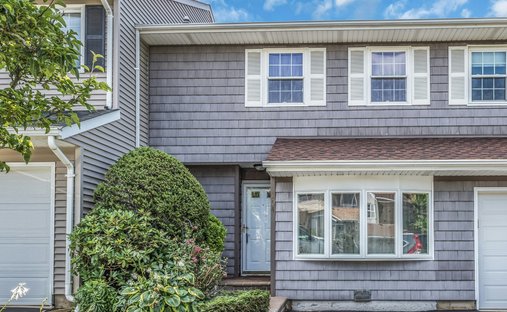 Condo in Woodbury, New York, United States 1
