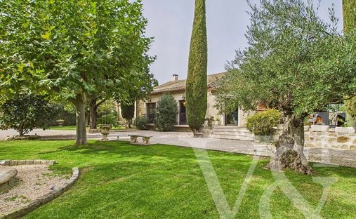 Casa de Campo en Mollégès, Provenza-Alpes-Costa Azul, Francia 1