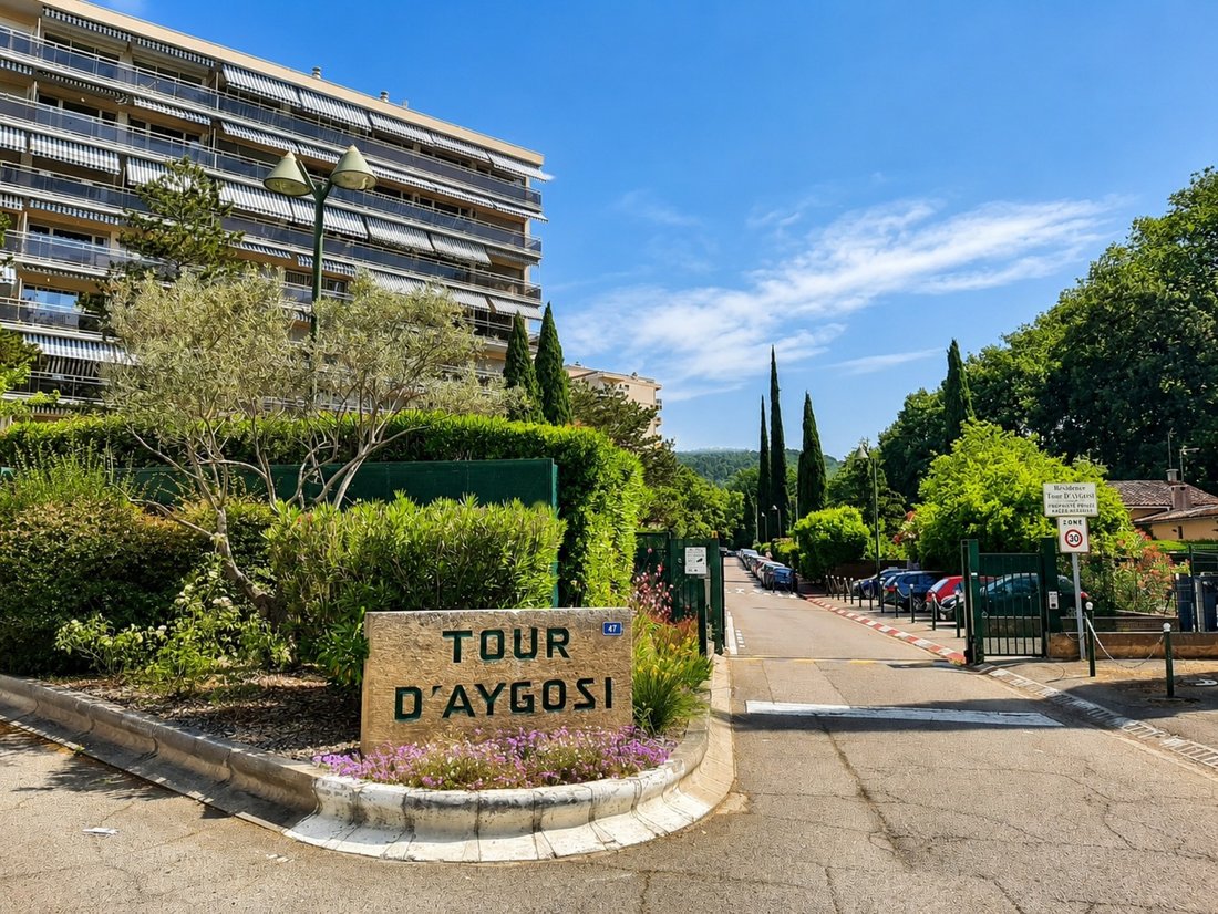 Apartment in Granettes-Jauberte-Sainte Anne, Aix-en-Provence, France 1 - 18533494