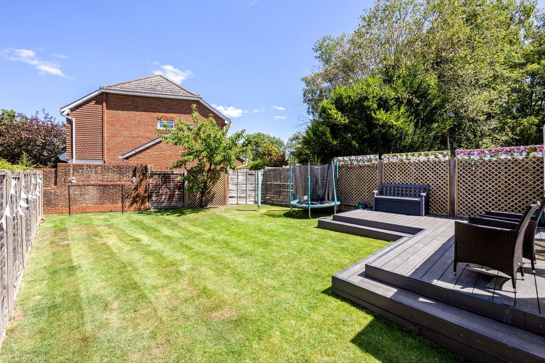 House in Okehurst, Billingshurst, England 2 - 18533315