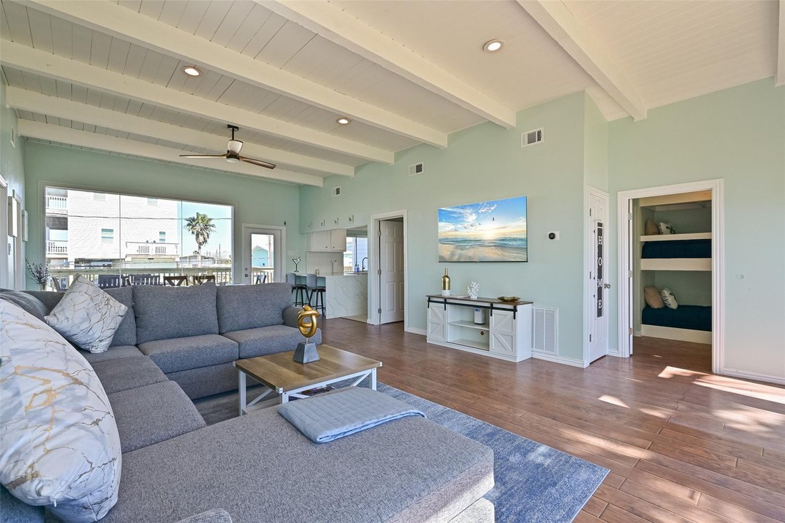 House in Galveston, Texas, United States 5 - 18532738