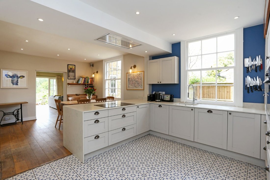 House in Ascot, England 4 - 18533201