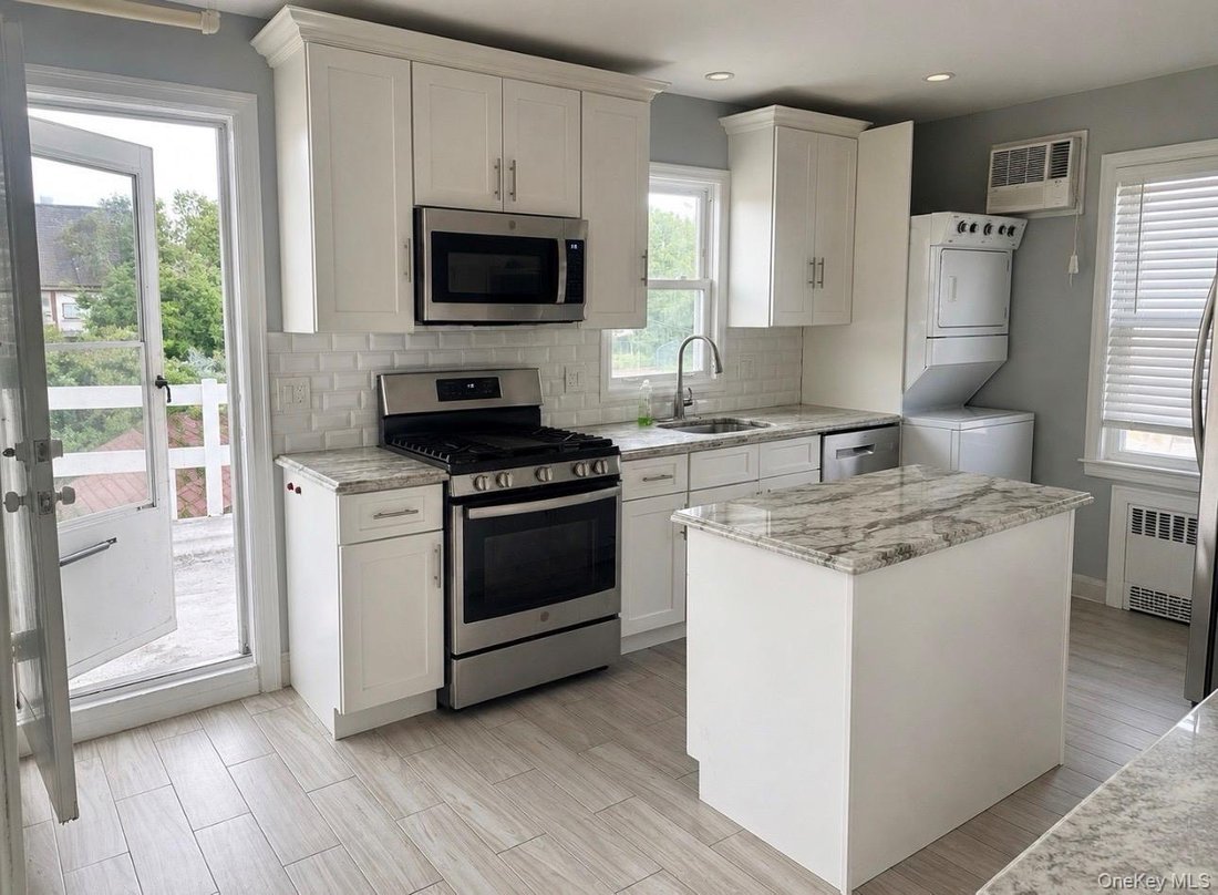 Rockville Centre, New York, United States 4 - 18536098