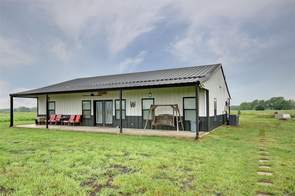Farm Ranch in Wolfe City, Texas, United States 2 - 18535793