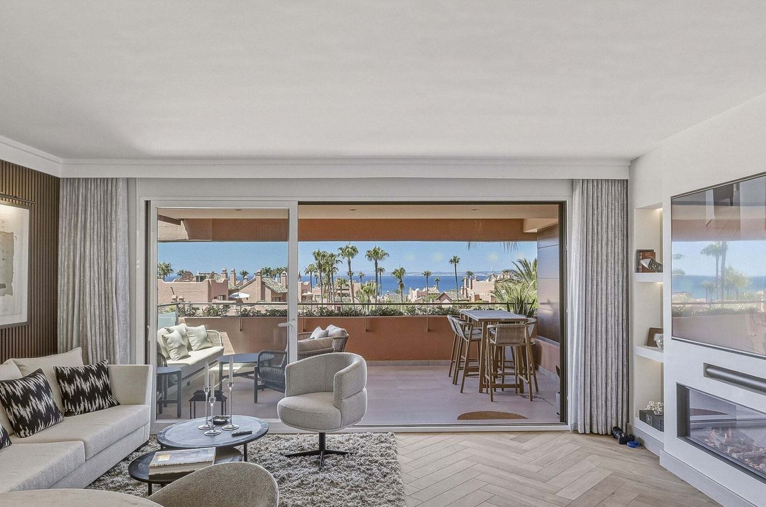 Penthouse in Gualdalmansa, Estepona, Andalusia 3 - 18533956