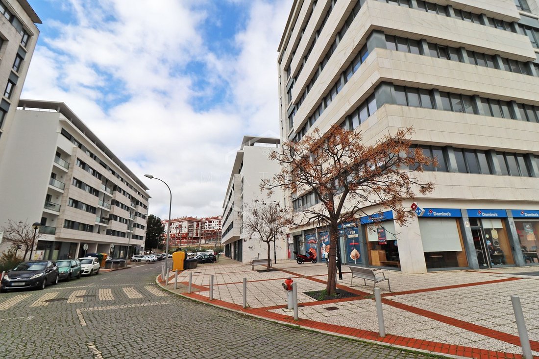 Land in Venteira, Lisbon, Portugal 3 - 18463590