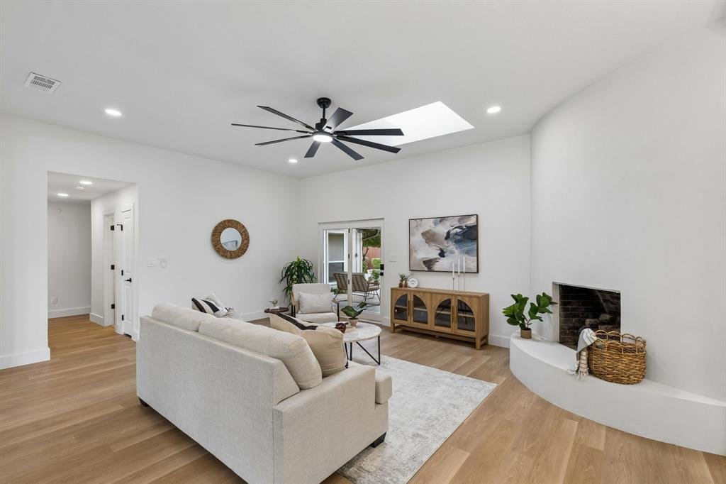 House in Dallas, Texas, United States 5 - 18533057