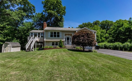 House in North Smithfield, Rhode Island, United States 1