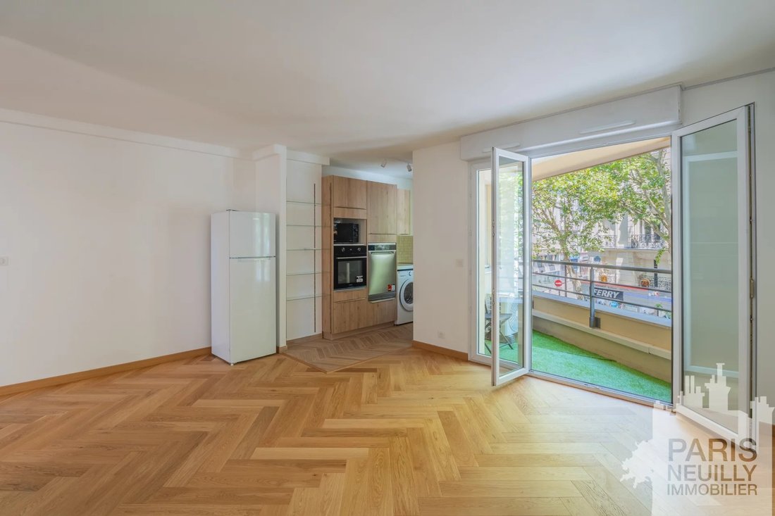 Apartment in Batignolles-Cardinet, Paris 17e Arrondissement, Paris 1 - 18533483