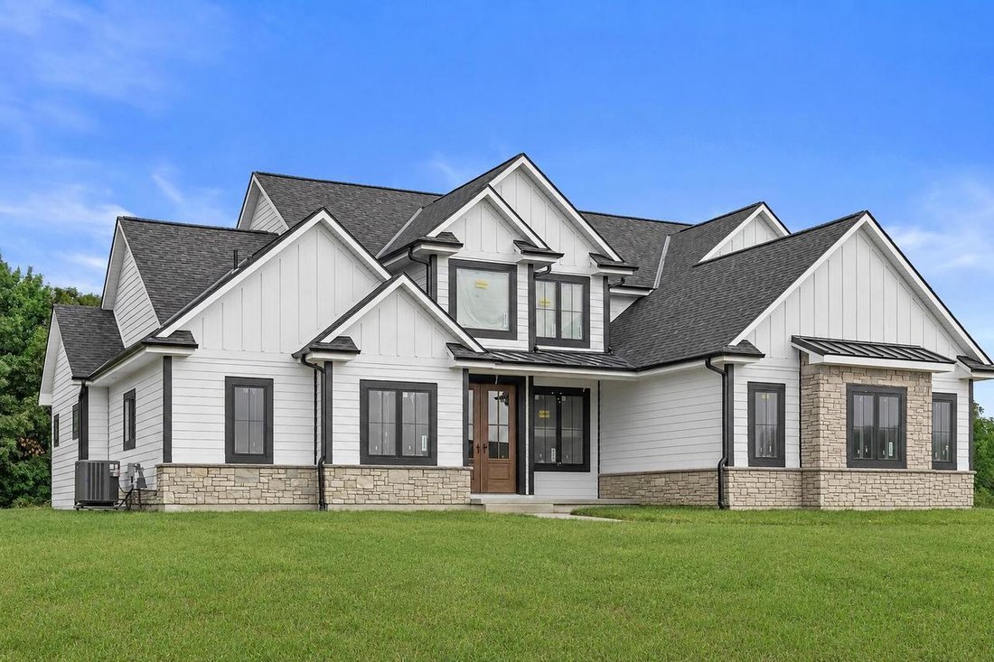 House in Sussex, Wisconsin, United States 1 - 17787755