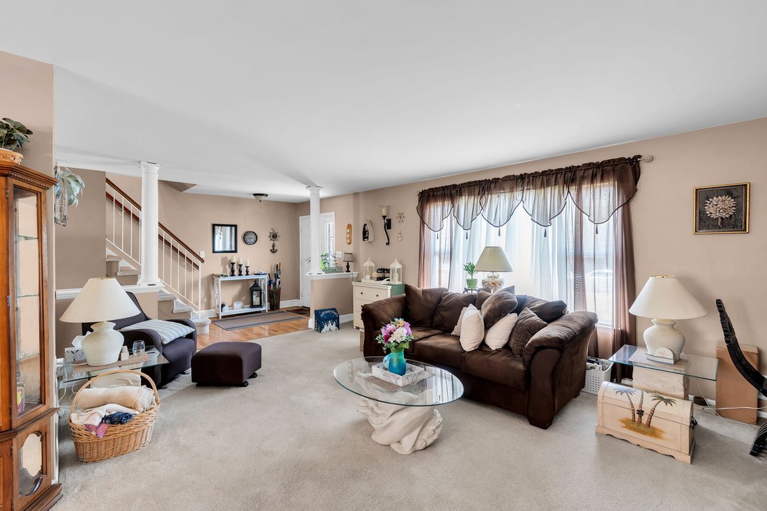 House in Howell Township, New Jersey, United States 4 - 18533138