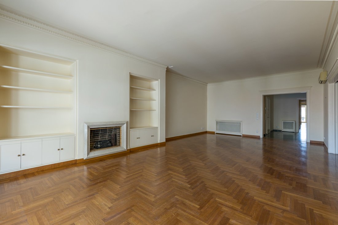 Apartment in Sunoikia Kolonakiou, 1st District of Athens, Athens 3 - 18532610
