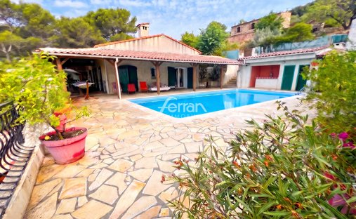 Villa in Centre Ancien, Draguignan, France 1
