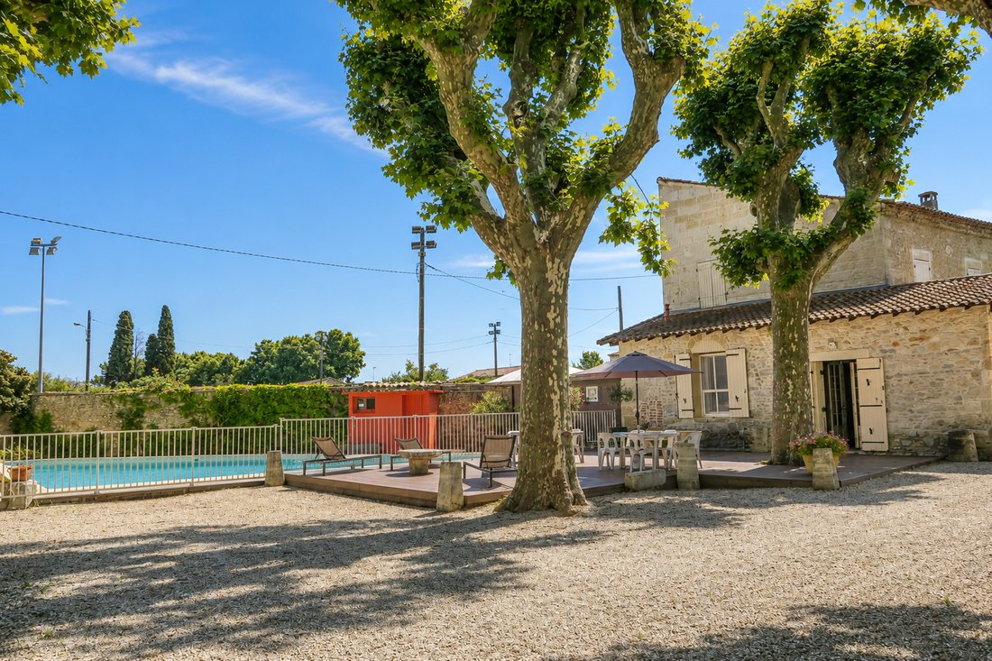 Estate in Arrondissement of Nimes, Occitania, France 1 - 16334203