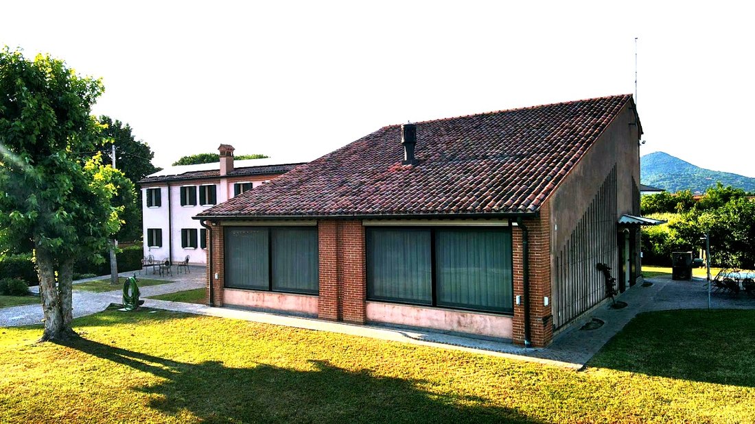 Villa in Este, Veneto, Italy 2 - 12119112