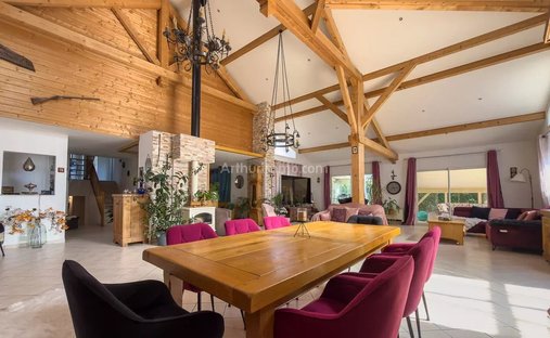 Haus in Morestel, Auvergne-Rhone-Alpen, Frankreich 1