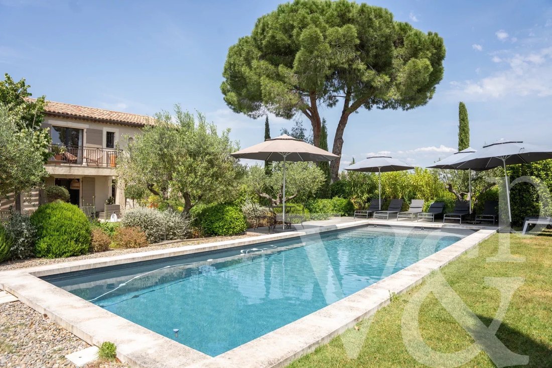 House in Eygalières, Provence-Alpes-Côte d'Azur, France 5 - 17247943